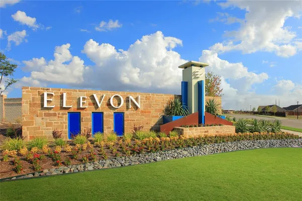 $384,919 | 726 Grand Dl Drive, Lavon, TX 75166