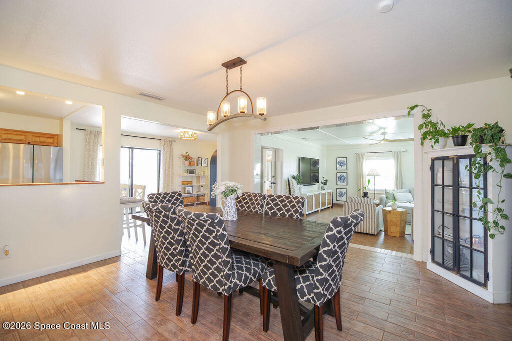 960 Kings Post Road Rockledge, FL 32955 - Photo 6 of 33 Diningroom