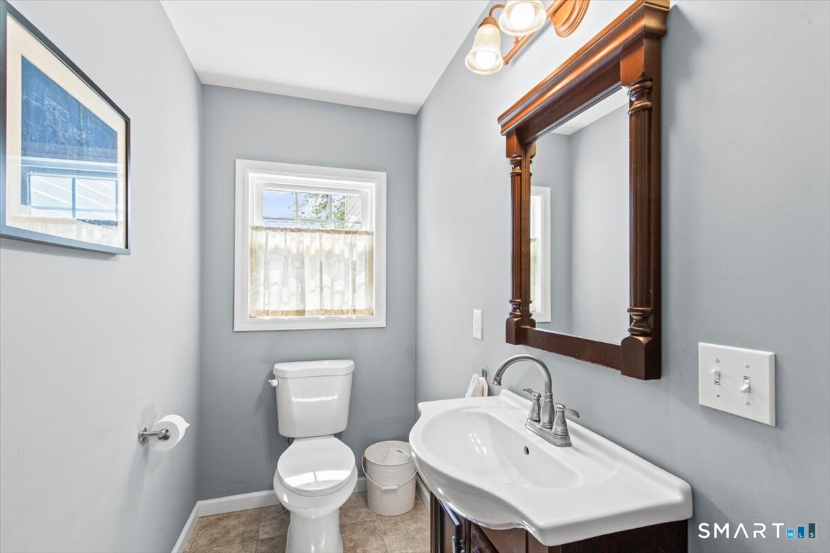 154 Long Hill Road Wallingford, CT 06492 - Photo 16 of 40