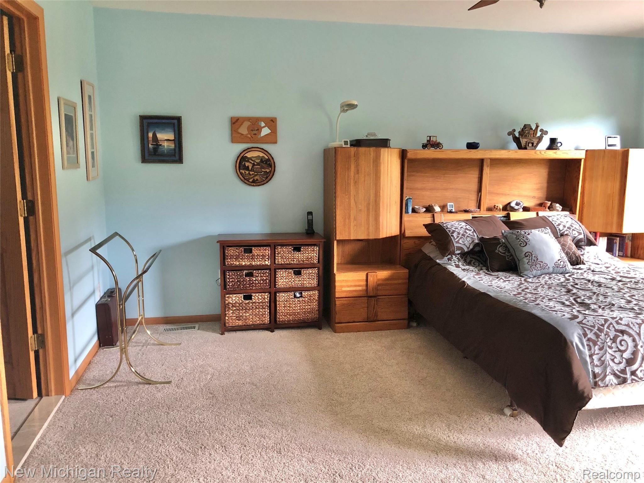 7052 West Ridge Drive Brighton, MI 48116 - Photo 21 of 32 0683C666-56F0-4045-AA94-BF0E9C696D1B.jpeg