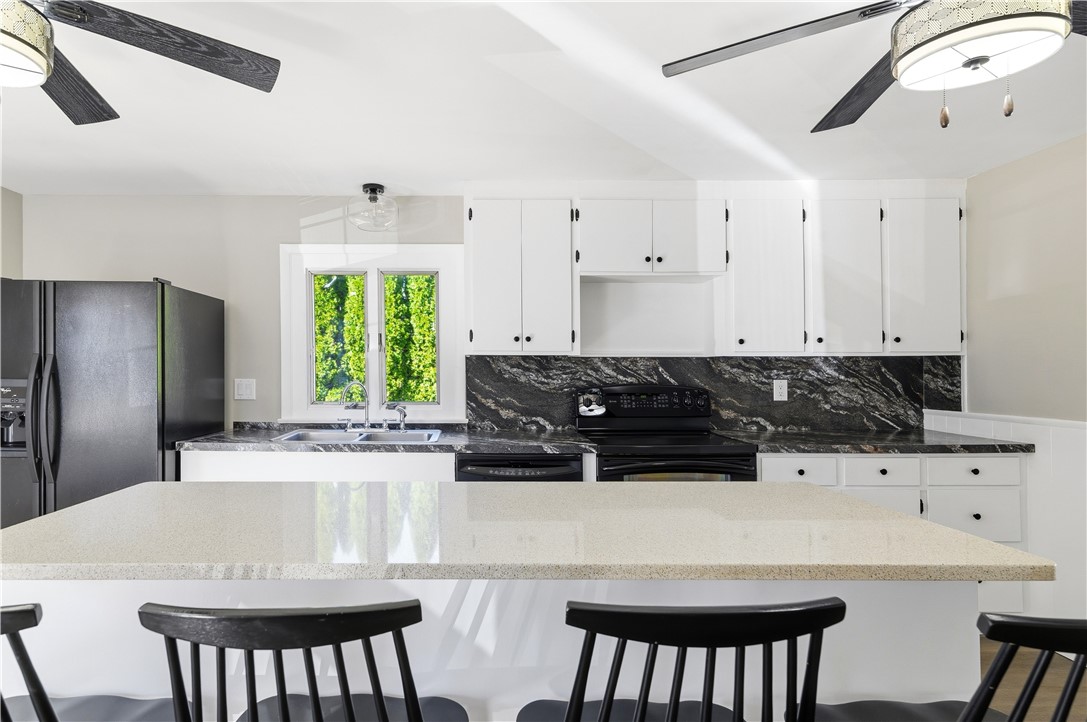 708 3rd Avenue Woonsocket, RI 02895 - Photo 8 of 40