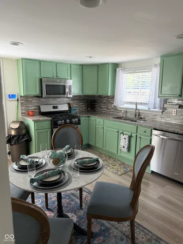 $260,000 | 4620 Rosslyn Avenue, Indianapolis, IN 46205