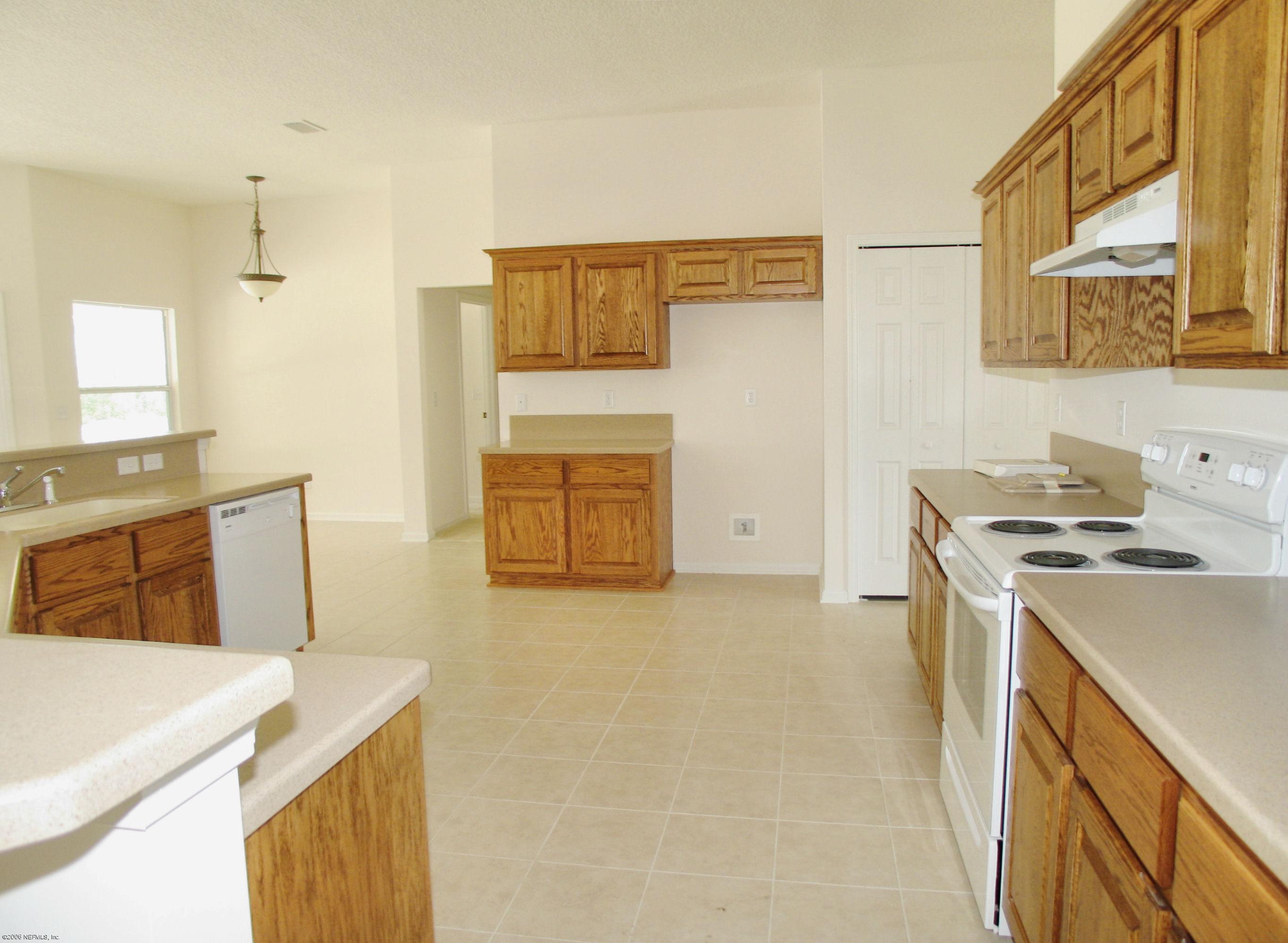2872 Longleaf Ranch Circle Middleburg, FL 32068 - Photo 4 of 4 Kitchen-VG