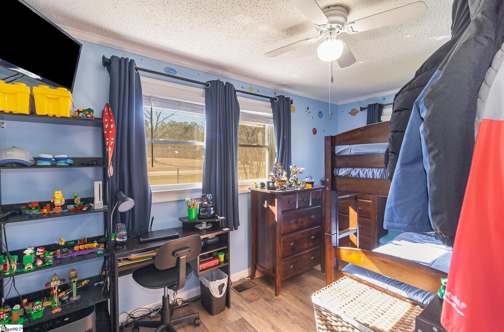 325 Berry Road Pelzer, SC 29669 - Photo 21 of 34