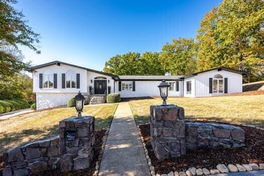 5827 North Park Road Hixson, TN 37343 - Photo 1 of 167 IMG_0303