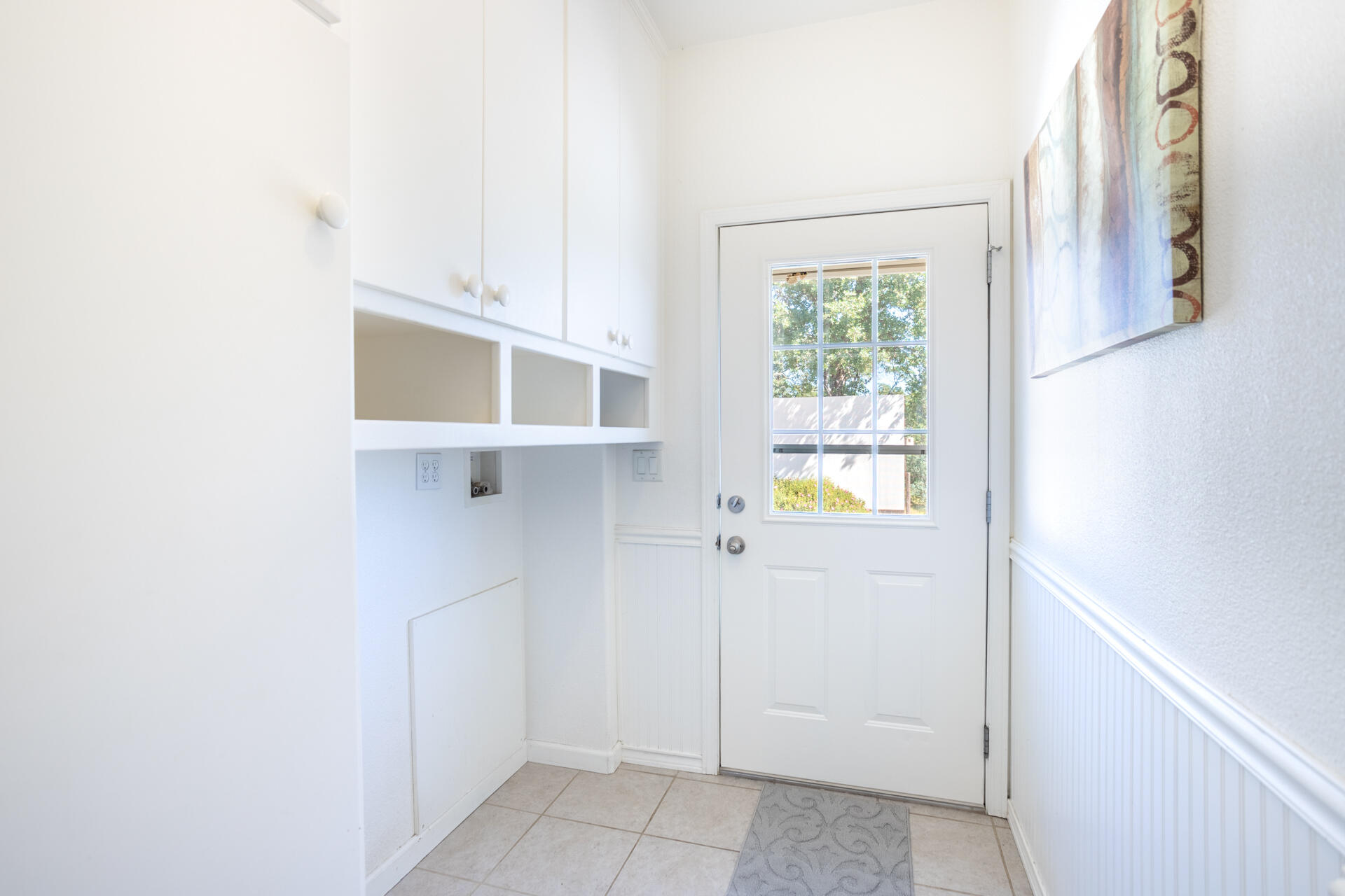 21100 Doe Run Way Red Bluff, CA 96080 - Photo 26 of 93 Laundry room