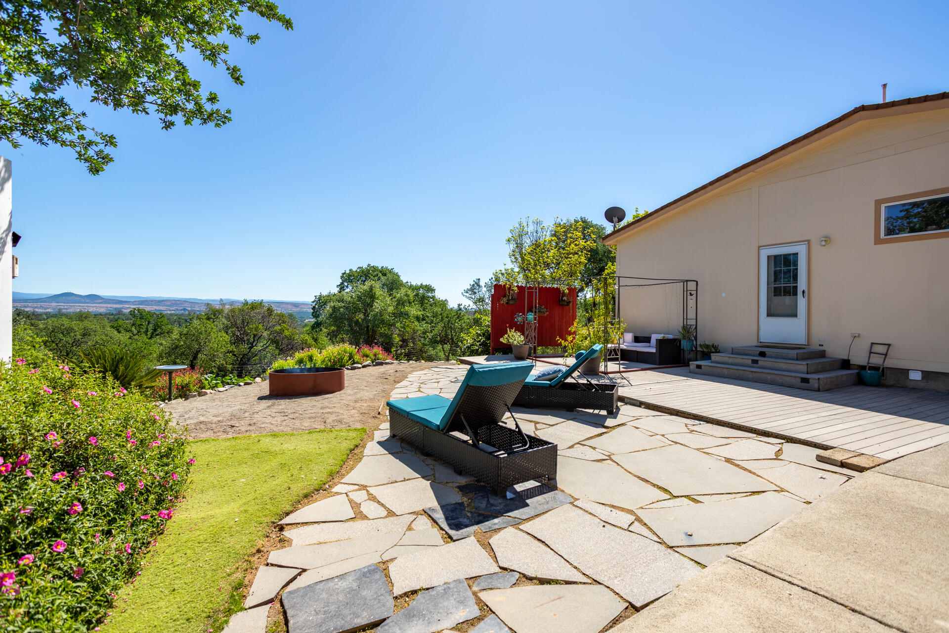 21100 Doe Run Way Red Bluff, CA 96080 - Photo 58 of 93 patio fire pit area