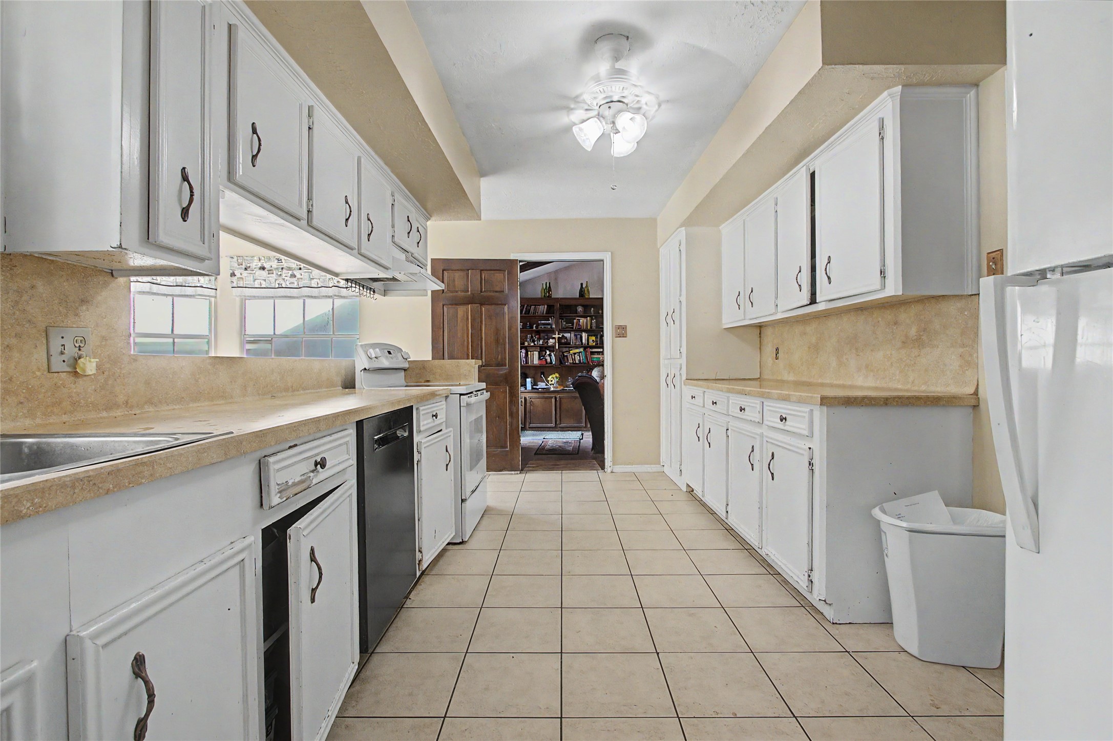 24215 Norchester Way Spring, TX 77389 - Photo 4 of 25 Kitchen