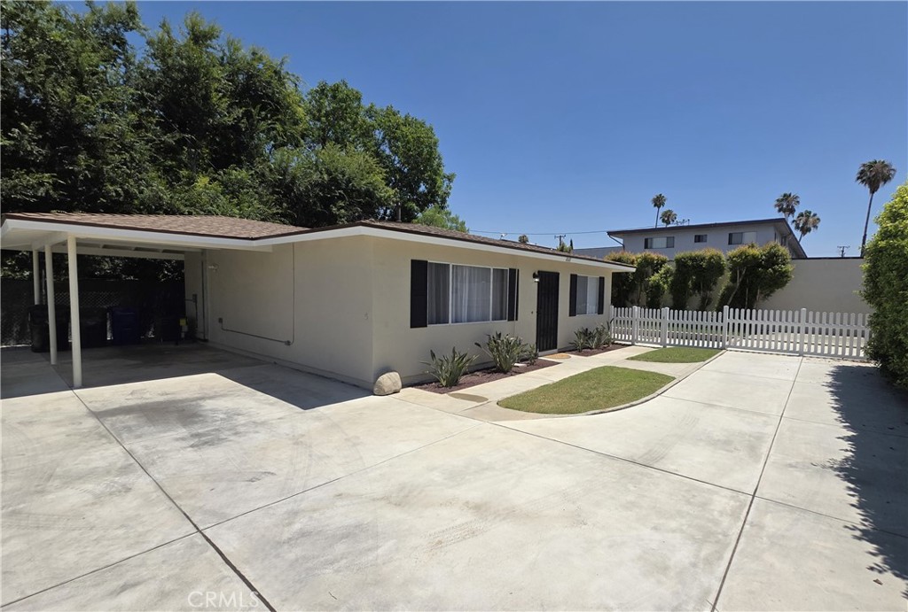 868 Random Lane Duarte, CA 91010 - Photo 17 of 22 a backyard of a house with yard and outdoor seating