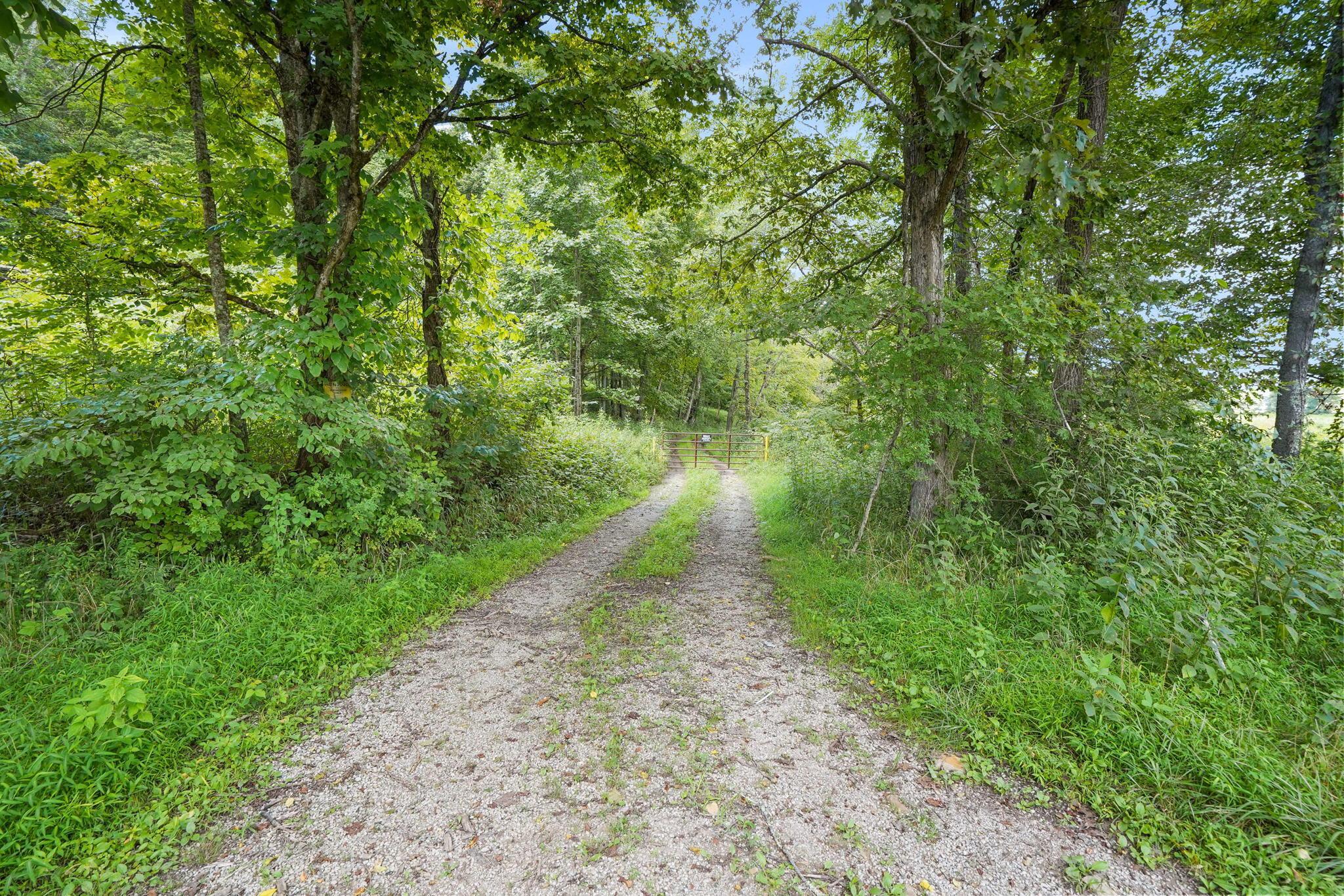 21677 Griffith Road Logan, OH 43138 - Photo 20 of 21 28-web-or-mls-DSC05244