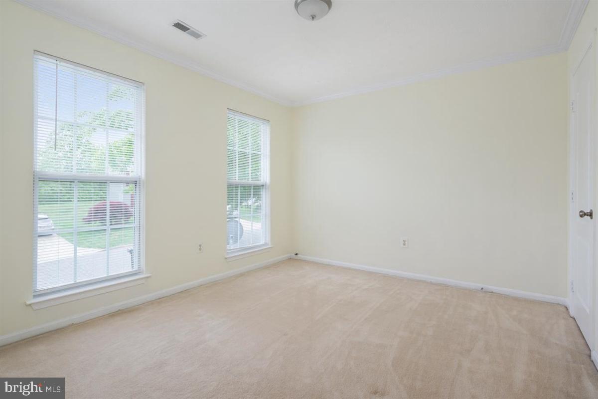 10105 Summershade Lane Springdale, MD 20721 - Photo 17 of 41