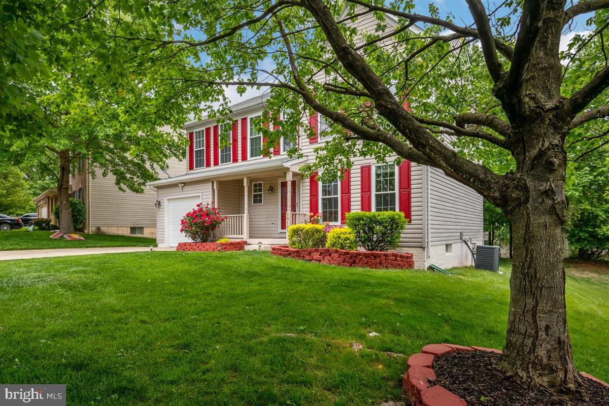 10105 Summershade Lane Springdale, MD 20721 - Photo 3 of 41