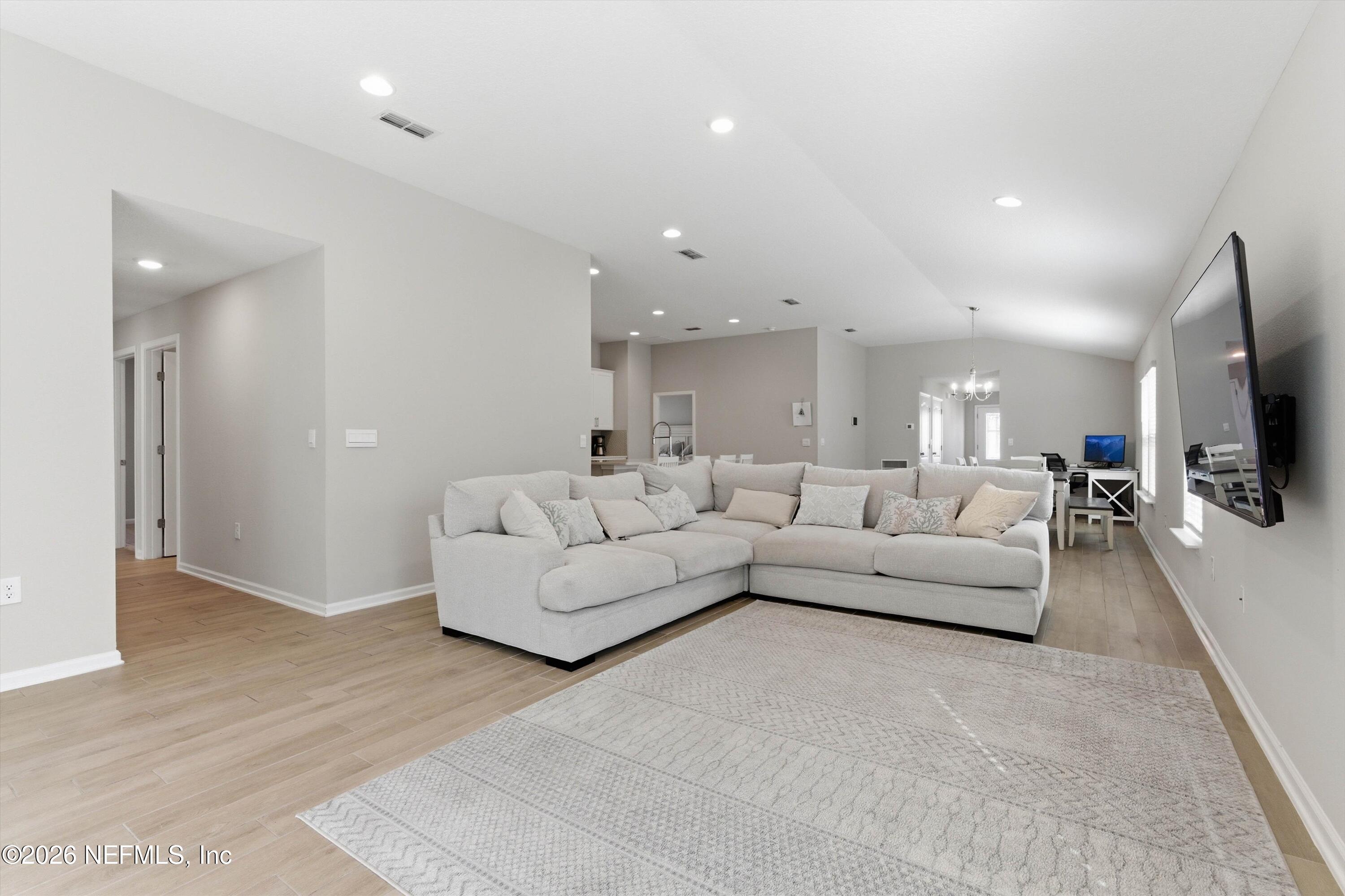 65672 Edgewater Drive Yulee, FL 32097 - Photo 12 of 36 Living Room
