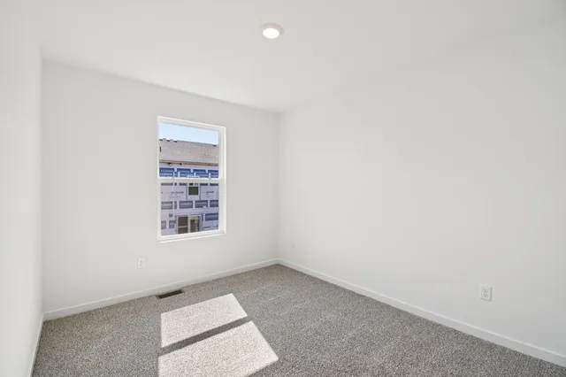 $312,990 | 903 Briar Gln Court, Hampshire, IL 60140