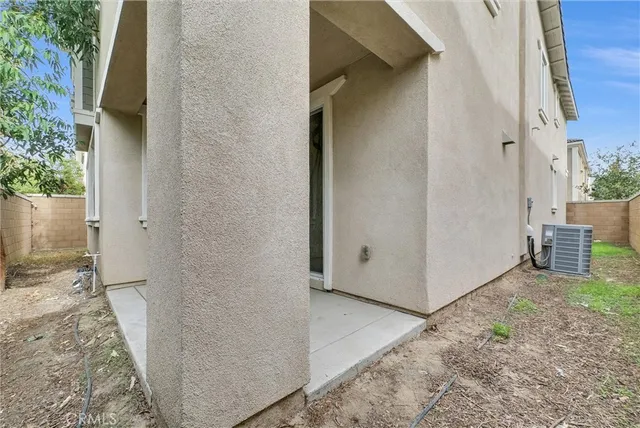 a view of a closet area