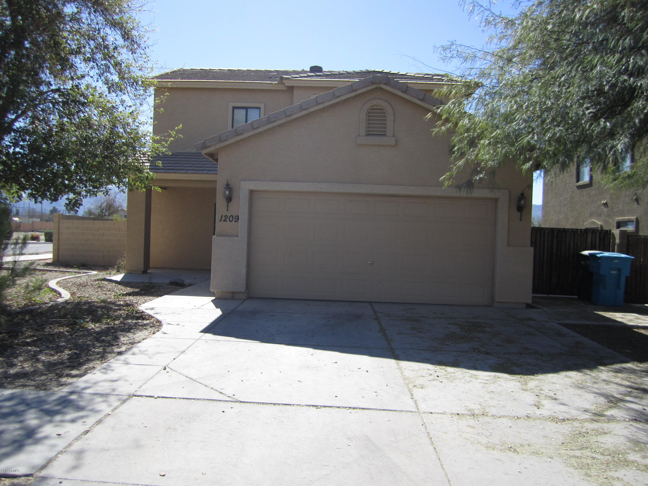 1209 West Fremont Rd. Phoenix, AZ 85041 - Photo 2 of 27 FRONT OF HOUSE PIC 1