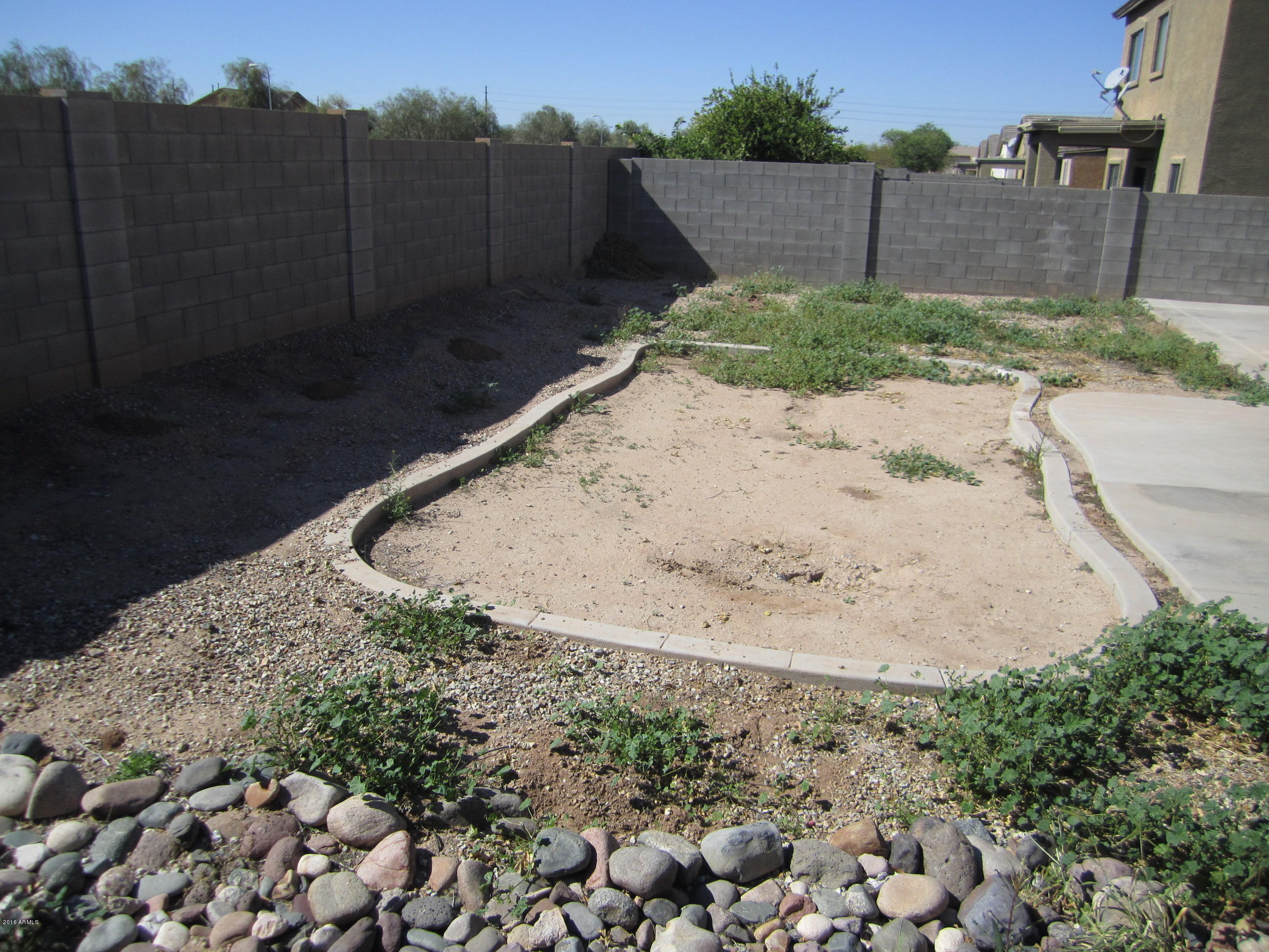 1209 West Fremont Rd. Phoenix, AZ 85041 - Photo 7 of 27 LARGE YARD