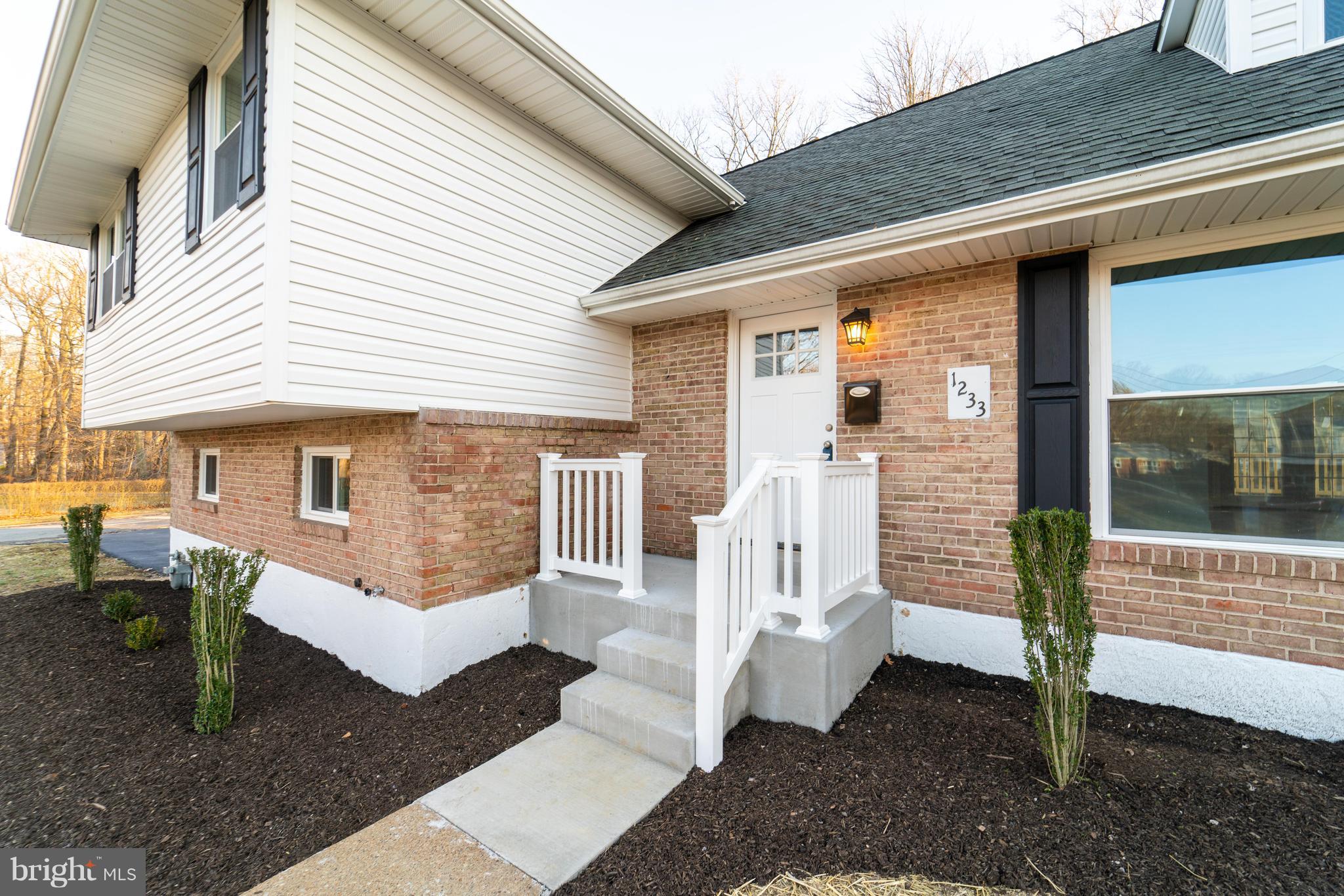1233 Evergreen Road Wilmington, DE 19803 - Photo 3 of 23 Curb Appeal