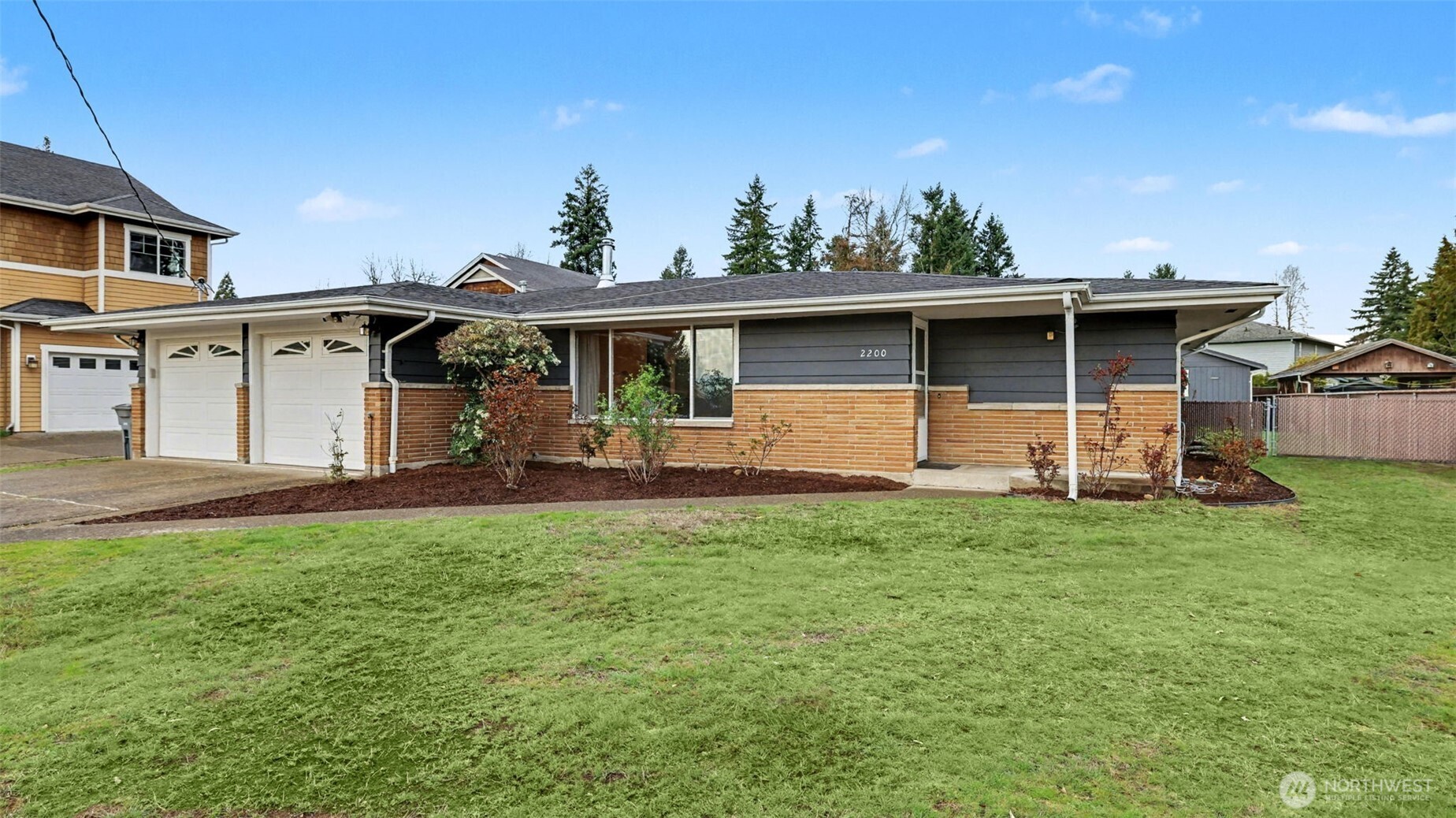 2200 Northeast 12th Street Renton, WA 98056 - Photo 5 of 39