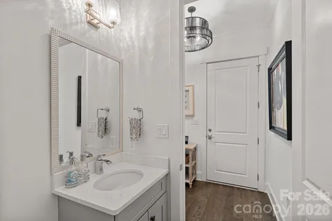 $1,075,000 | 744 Amalfi Drive, Davidson, NC 28036