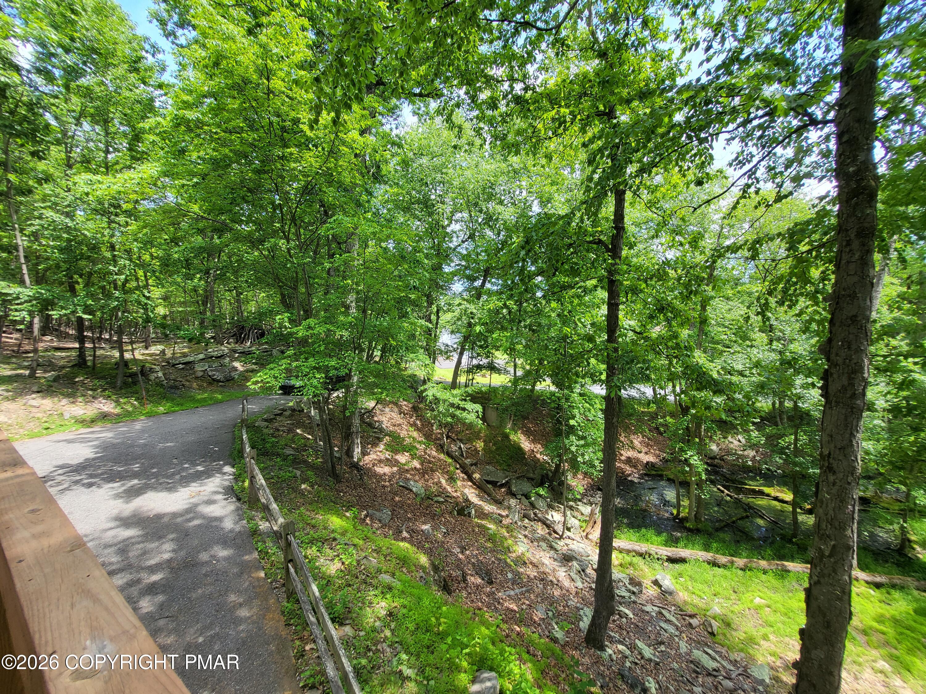121 Park Court Bushkill, PA 18324 - Photo 47 of 76 1000093325 (1)
