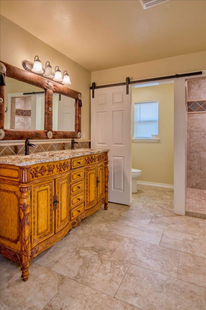 243 East Flag Creek Ranch Road Llano, TX 78643 - Photo 17 of 29 Gallery Image 17