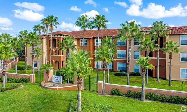 $165,000 | 5578 Metrowest Boulevard, Unit 107, Orlando, FL 32811
