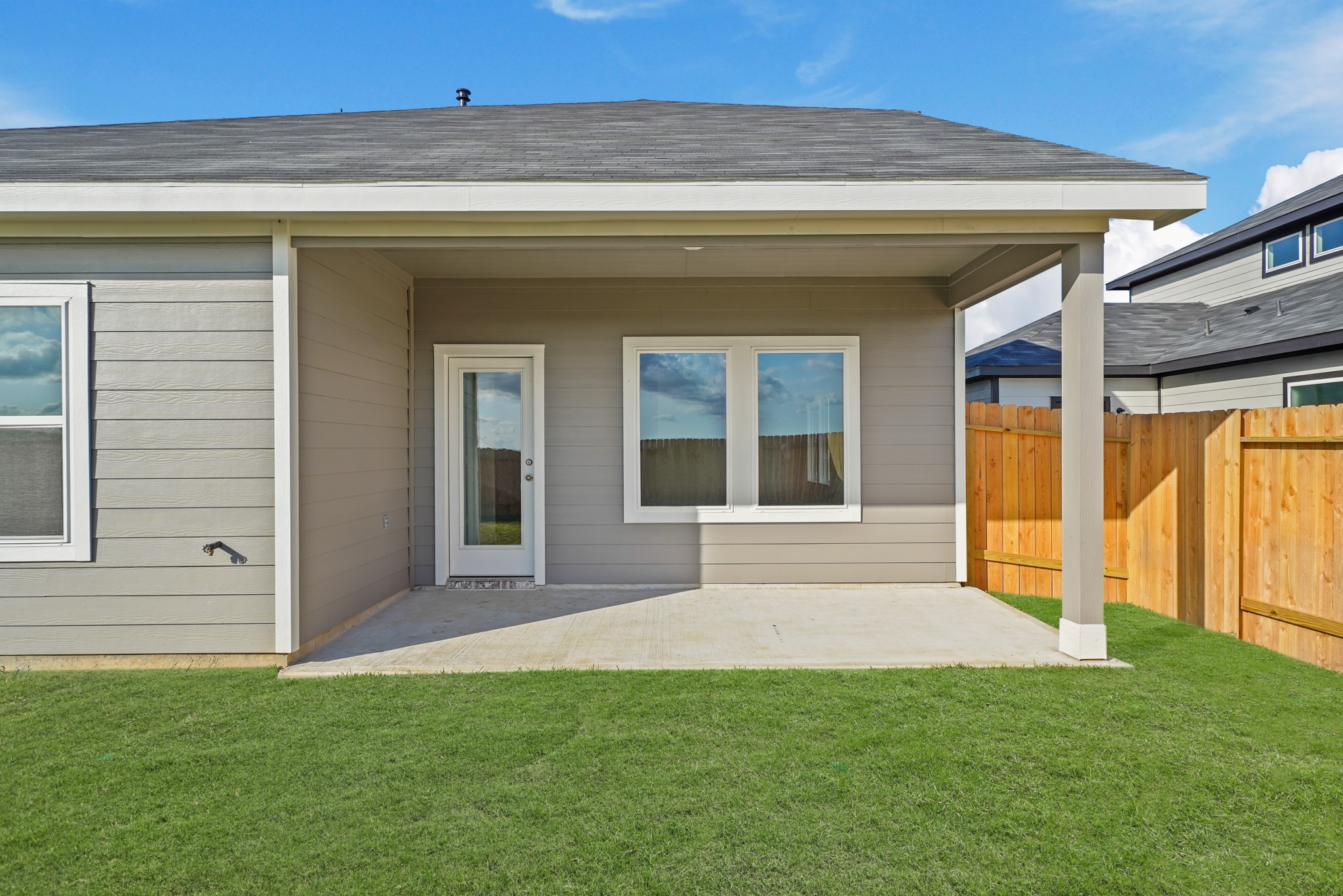 149 Wildflower Lane Dayton, TX 77535 - Photo 17 of 27