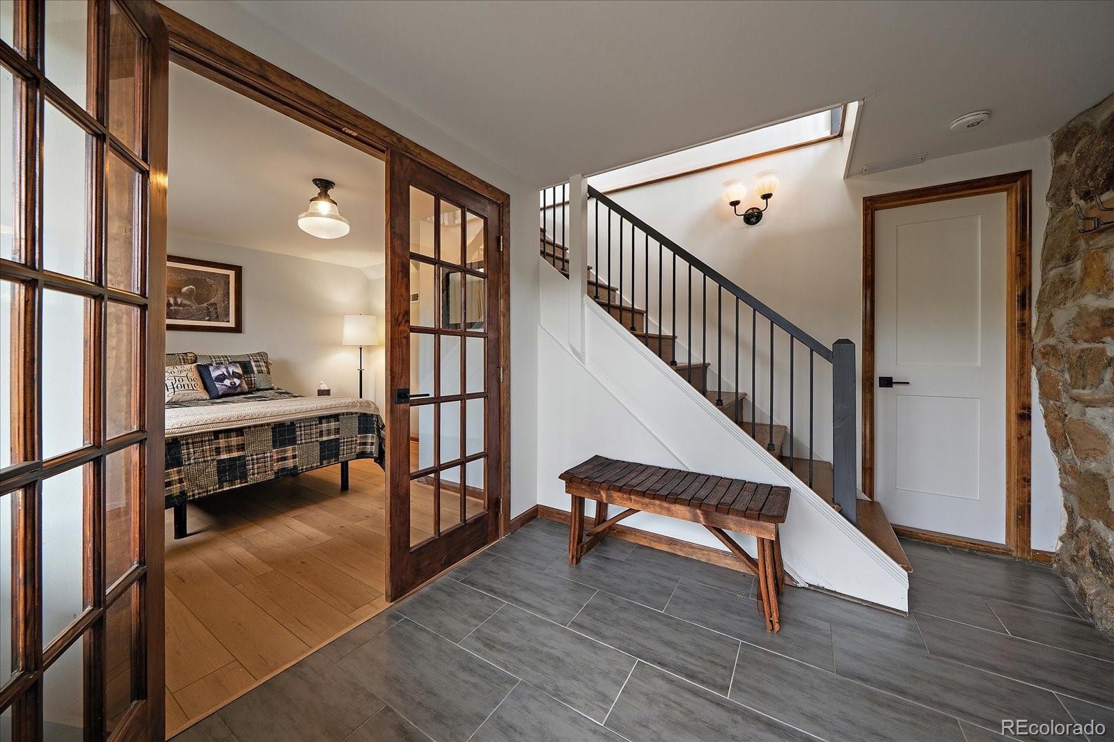 81 Raccoon Circle Evergreen, CO 80439 - Photo 3 of 50