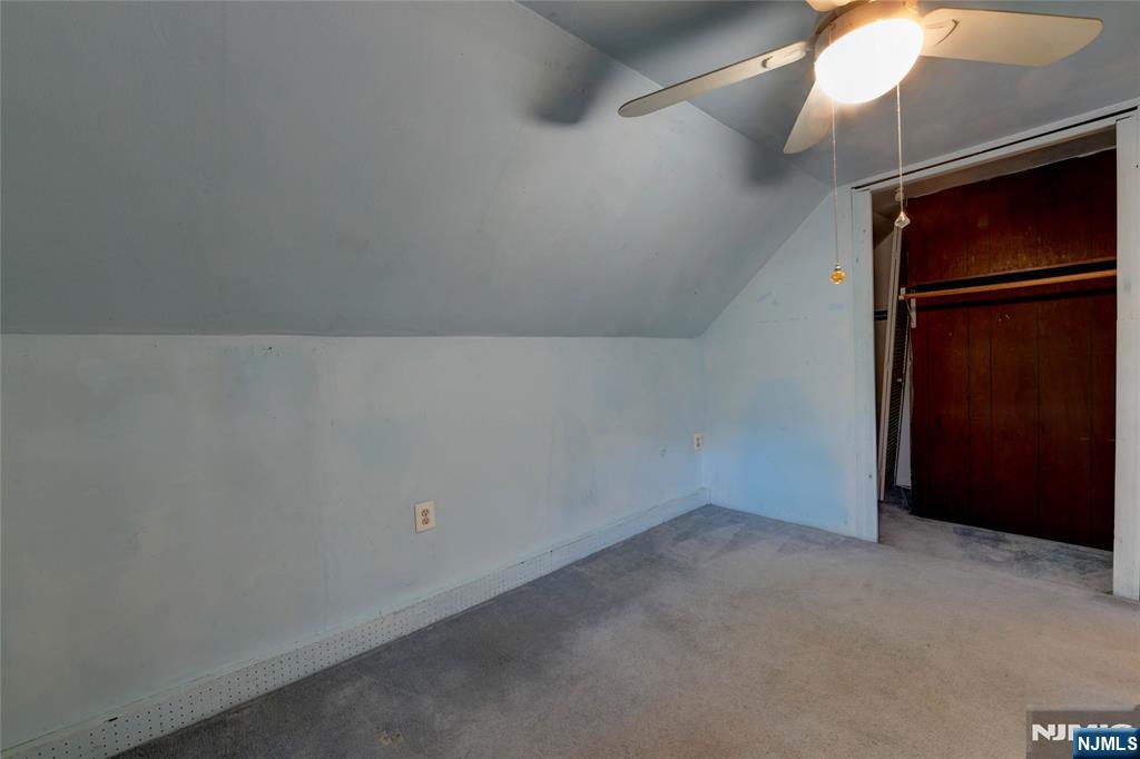 39 Sunset Road Pompton Plains, NJ 07444 - Photo 20 of 32 Gallery Image 20