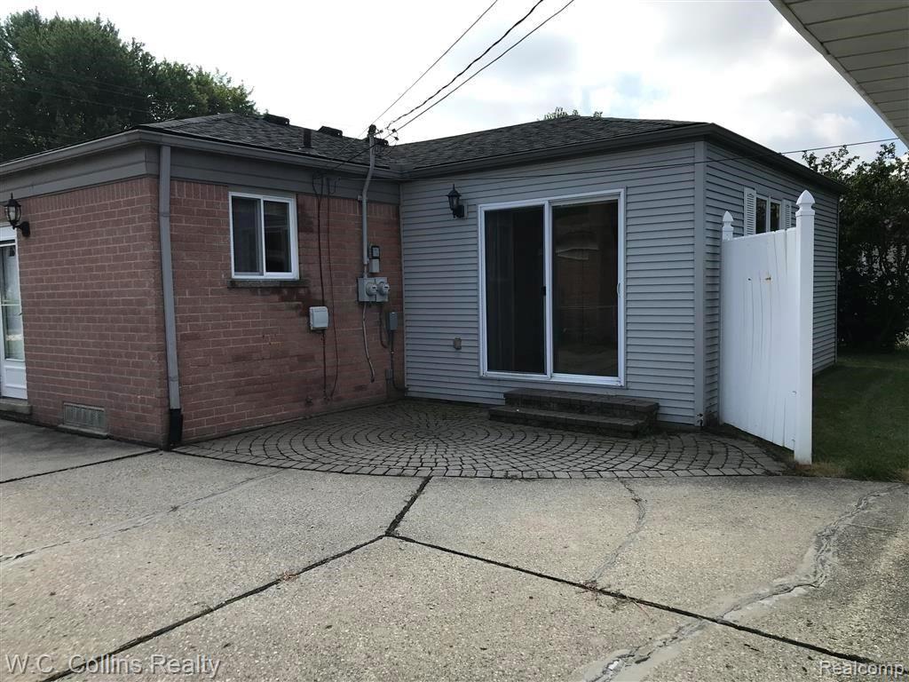 31641 Hayes Road Warren, MI 48088 - Photo 4 of 22 2019-08-21 10.17