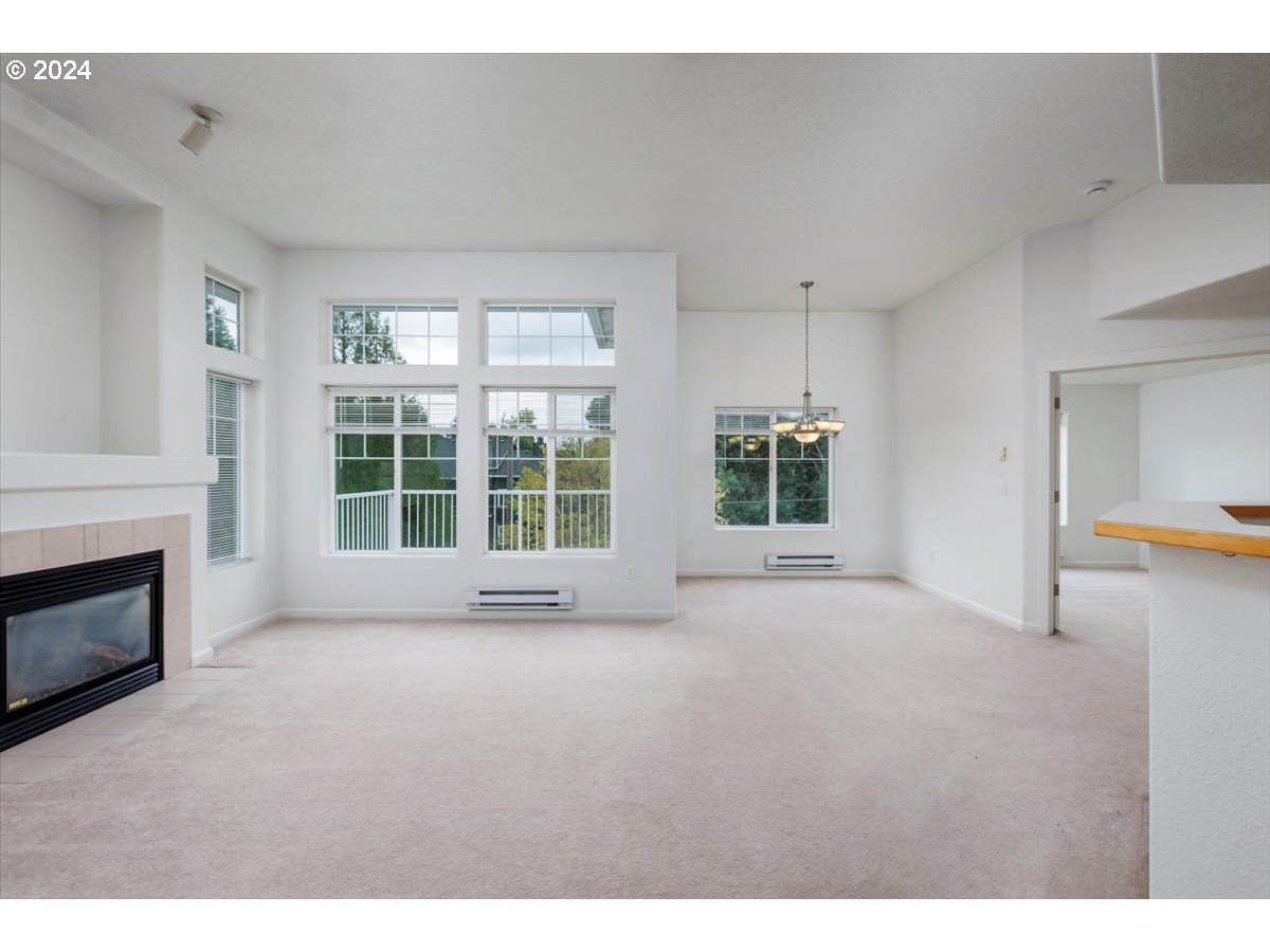 14635 Southwest Beard Road, Unit 201 Beaverton, OR 97007 - Photo 5 of 26 Gallery Image 5