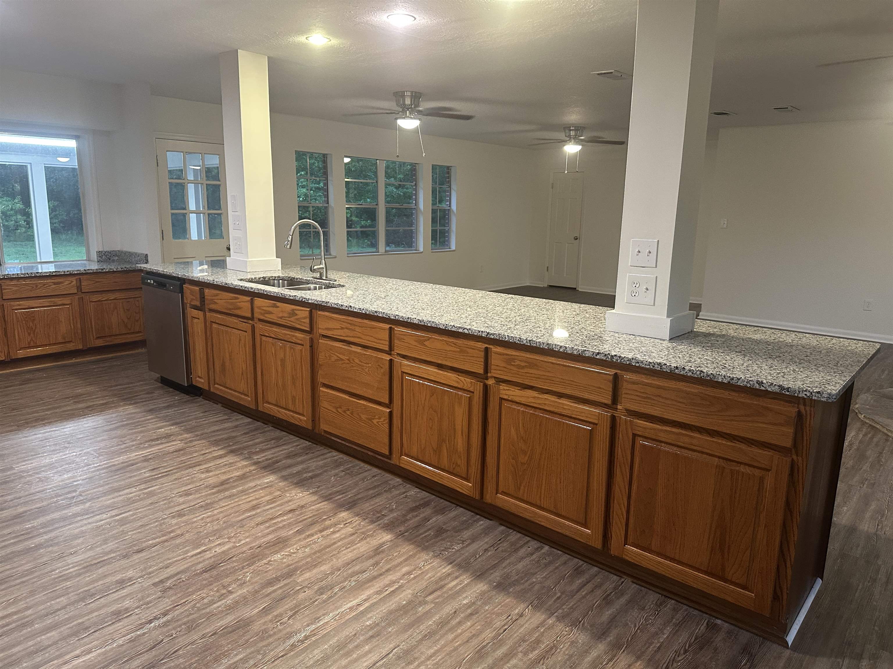 289 Persimmon Road Sopchoppy, FL 32358 - Photo 7 of 19