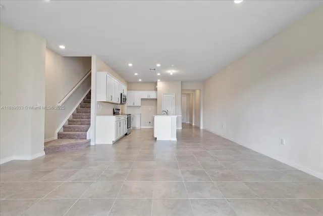 $3,550 | 2108 Appleton Circle North, Oakland Park, FL 33309