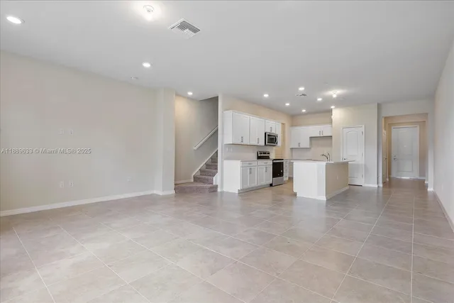 $3,550 | 2108 Appleton Circle North, Oakland Park, FL 33309