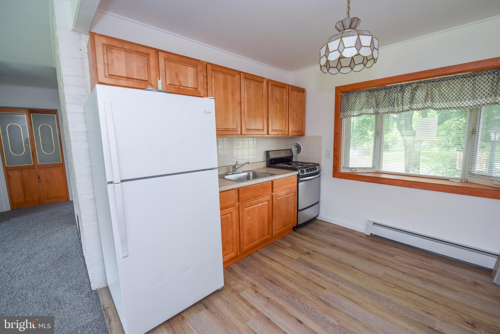6 Geranium Road Levittown, PA 19057 - Photo 3 of 18 Gallery Image 3