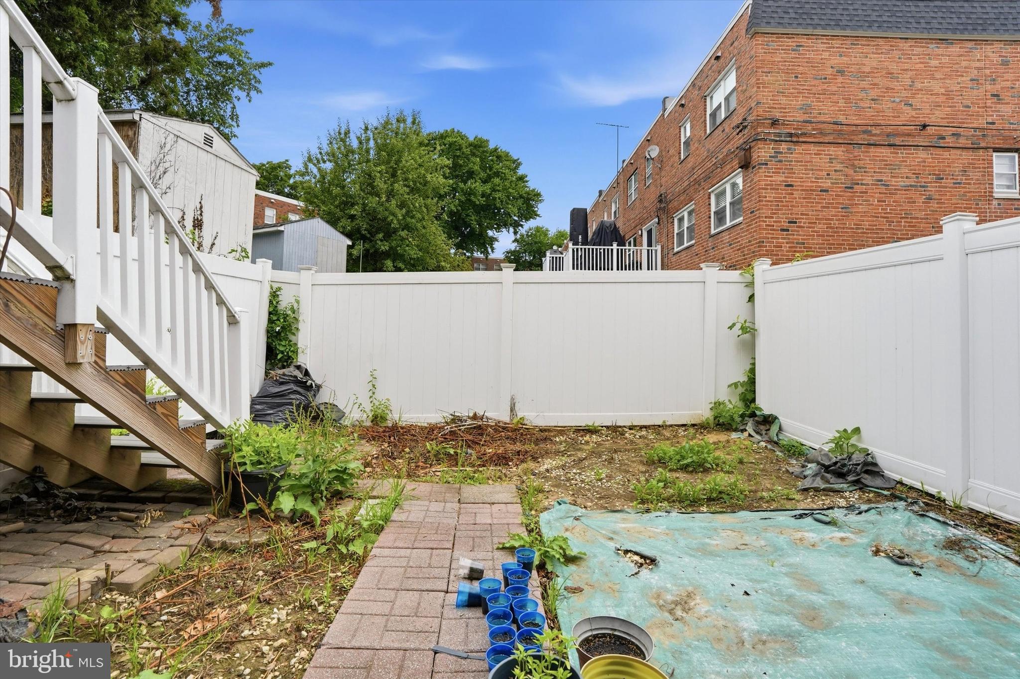 3435 Vinton Road Philadelphia, PA 19154 - Photo 24 of 25 front view of a house with a yard
