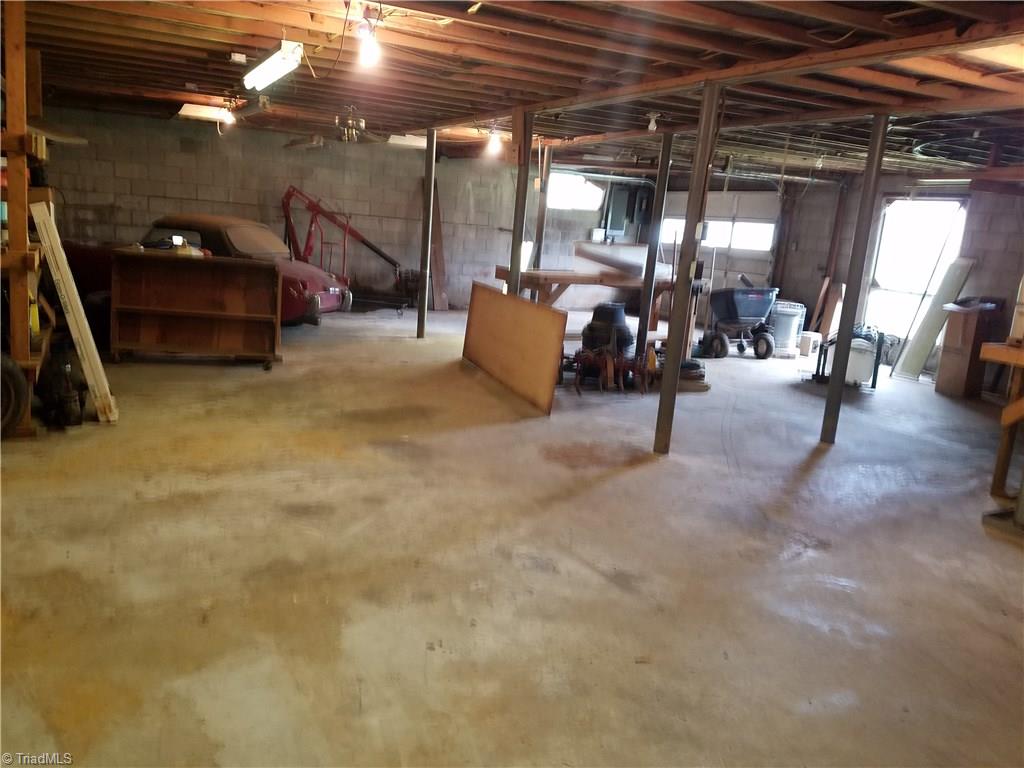 133 East Valley View Road Advance, NC 27006 - Photo 22 of 30 Gallery Image 22
