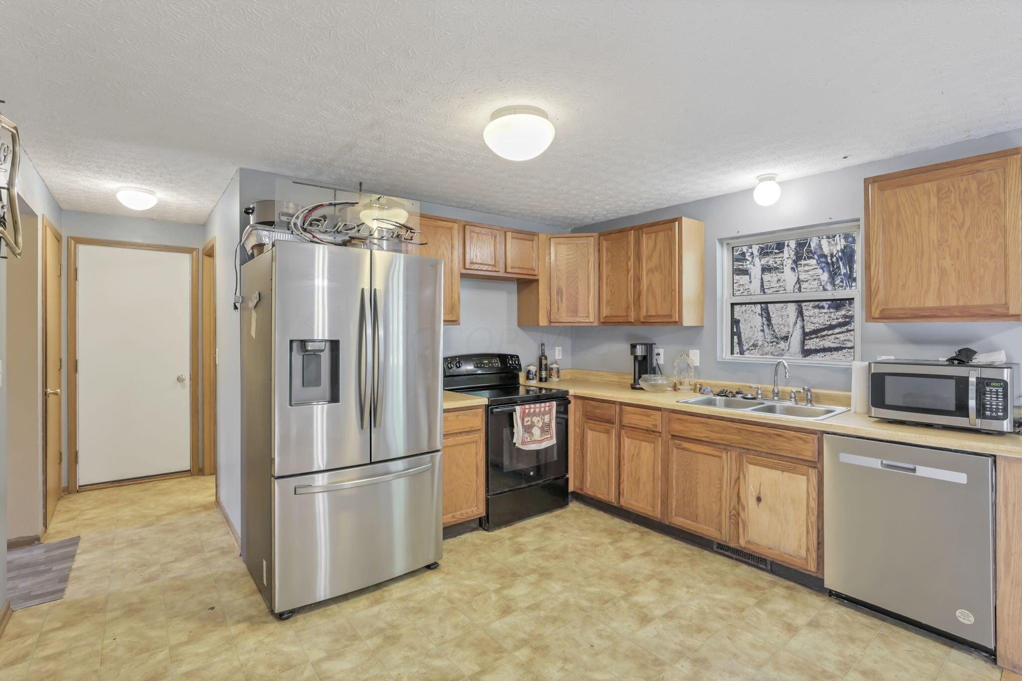 12470 Houdeshell Road Newark, OH 43055 - Photo 7 of 37 18-web-or-mls-011A8316