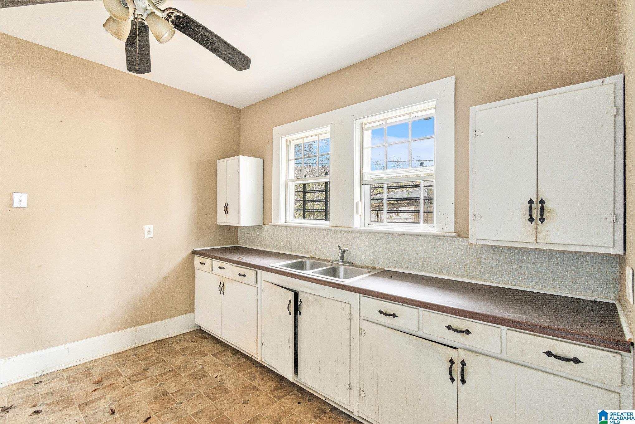 809 7th Avenue Birmingham, AL 35228 - Photo 13 of 16