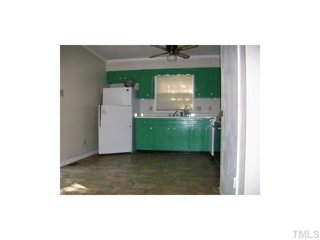 2305 Foxhill Circle Raleigh, NC 27610 - Photo 2 of 8 Kitchen