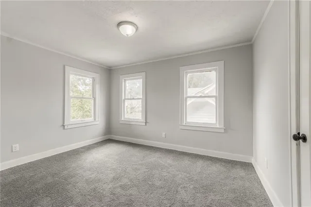 $149,999 | 2219 East Meyer Boulevard, Kansas City, MO 64132