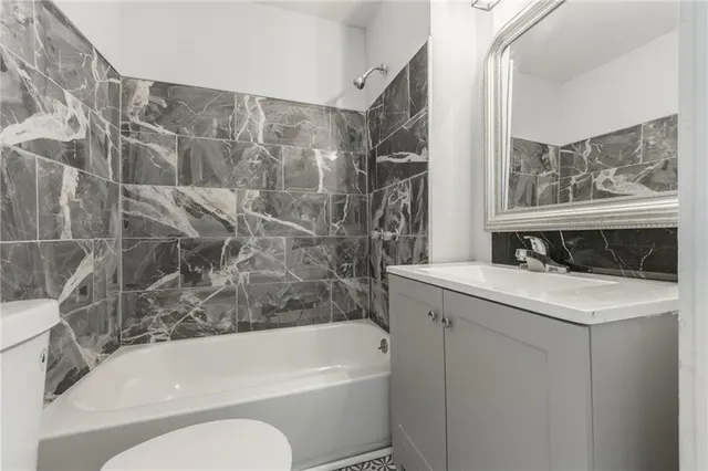 $149,999 | 2219 East Meyer Boulevard, Kansas City, MO 64132