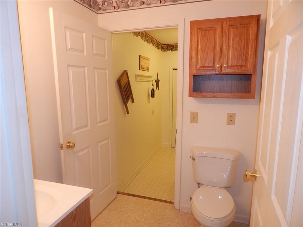 105 Bon Aire Road Elkin, NC 28621 - Photo 11 of 20 Gallery Image 11