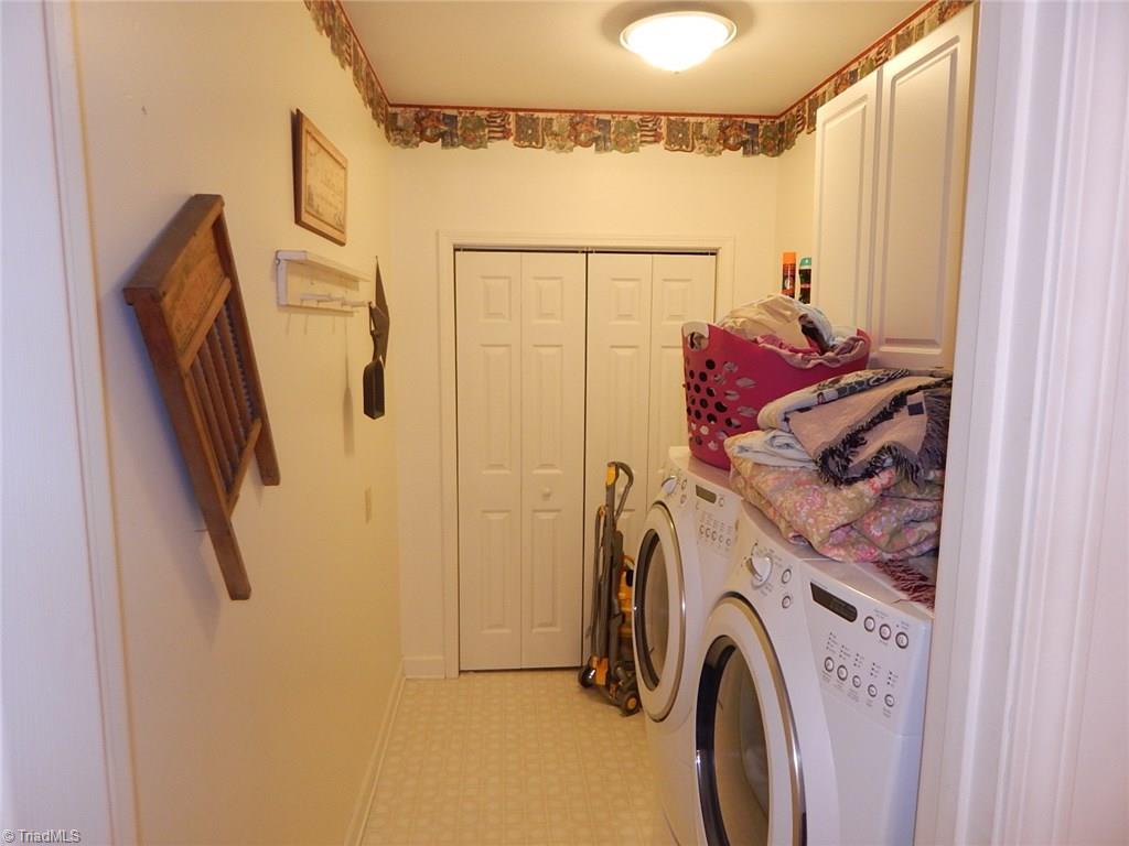 105 Bon Aire Road Elkin, NC 28621 - Photo 10 of 20 Gallery Image 10