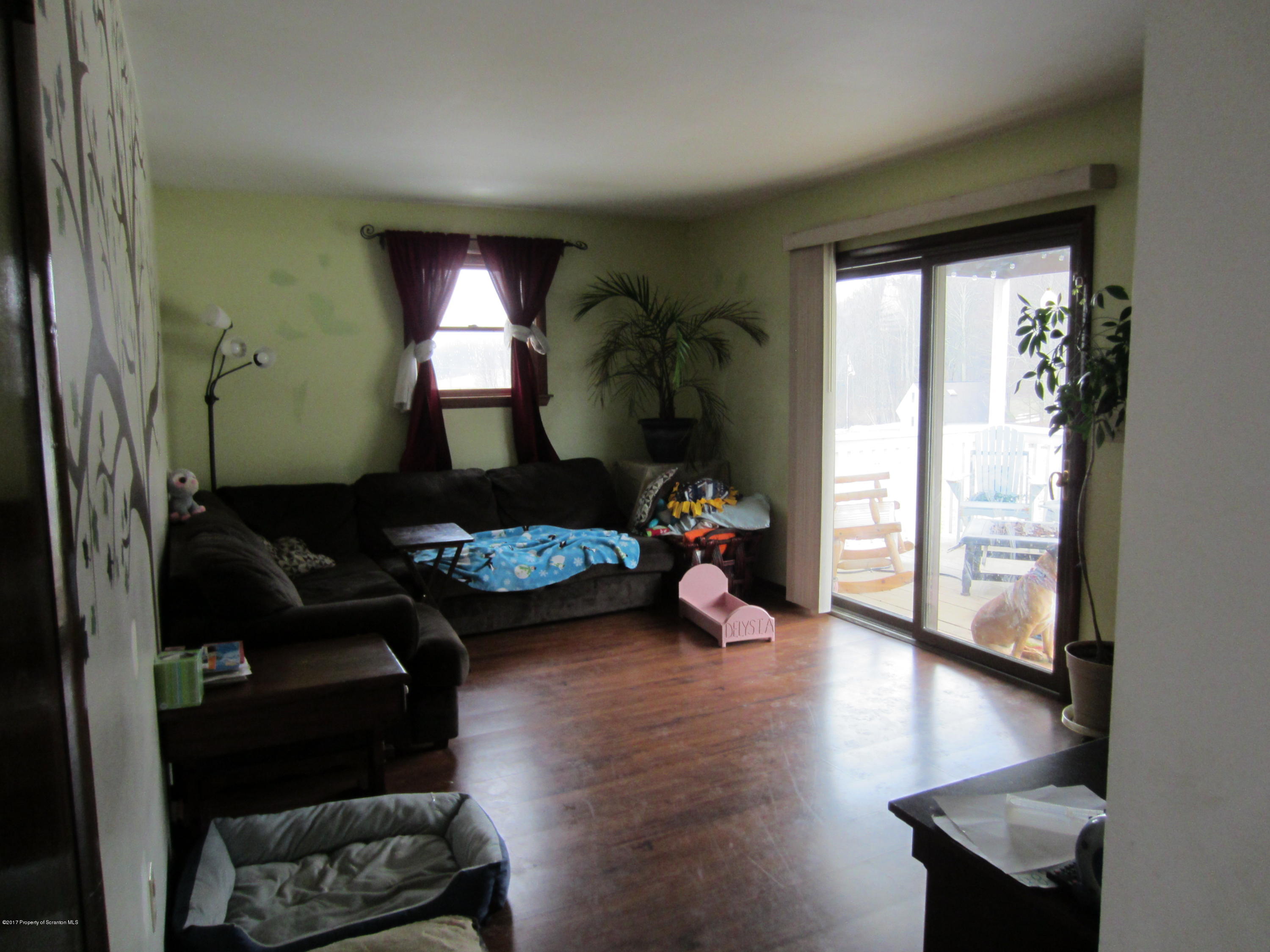 426 Marshbrook Road Dalton, PA 18414 - Photo 2 of 26 Gallery Image 2
