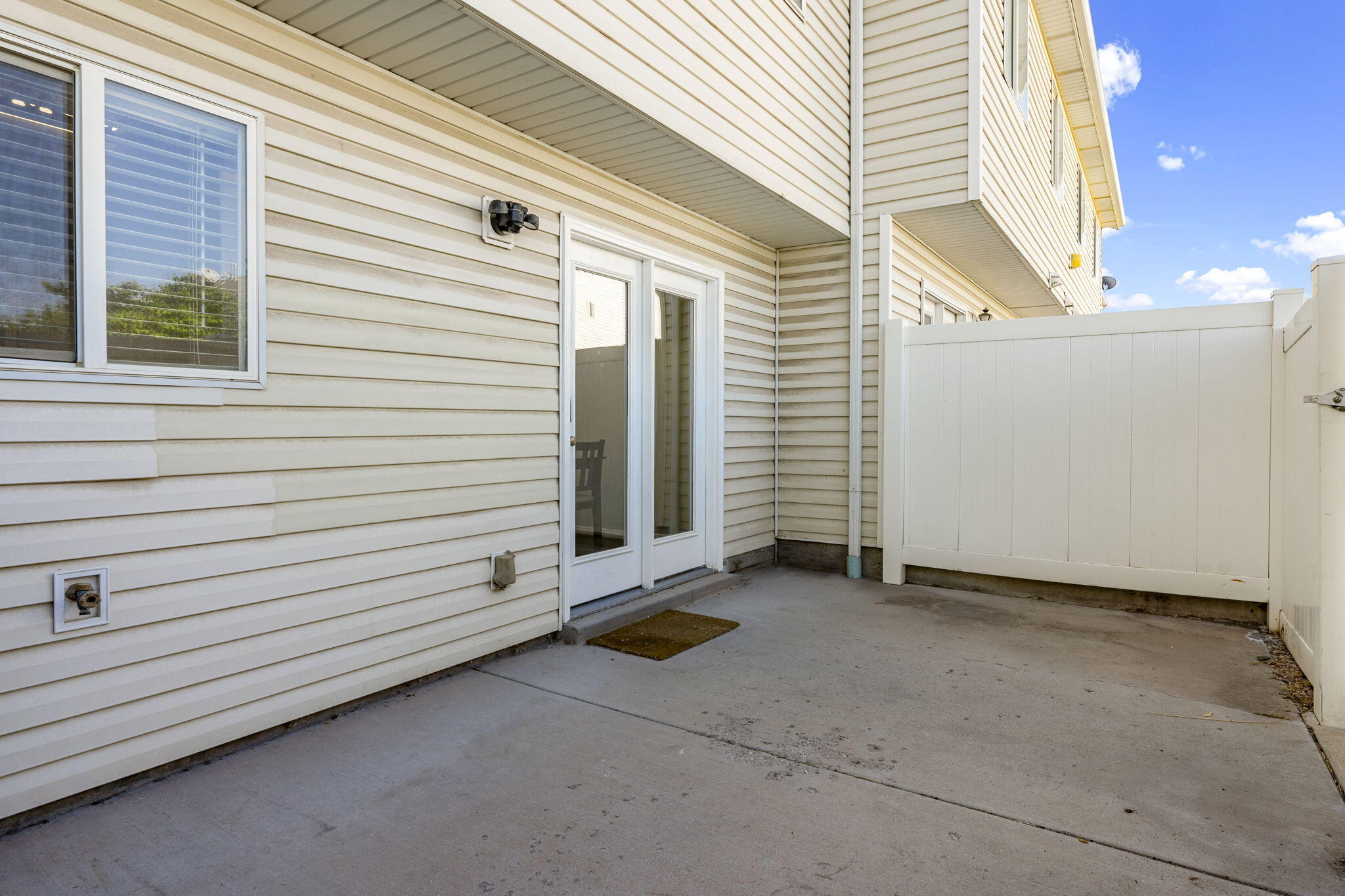 1148 Northfield Road, Unit 78 Cedar City, UT 84721 - Photo 28 of 32 Back patio