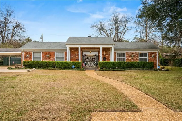 $228,000 | 1633 Fulton Drive, Alexandria, LA 71301