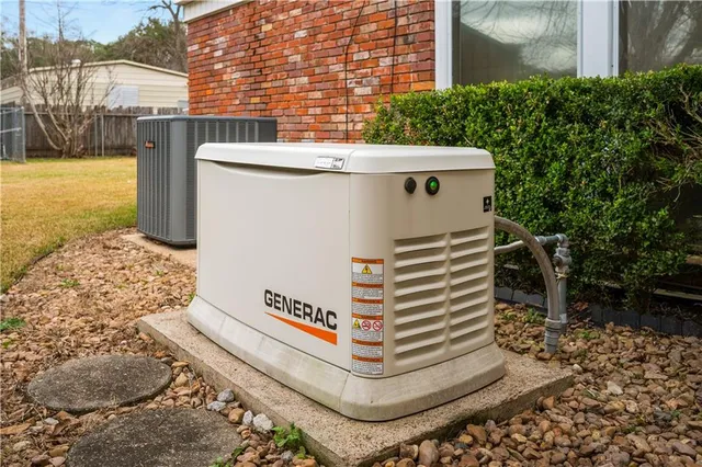 $228,000 | 1633 Fulton Drive, Alexandria, LA 71301