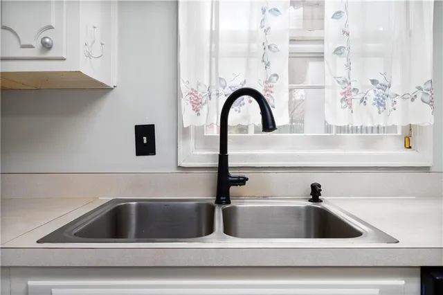 $228,000 | 1633 Fulton Drive, Alexandria, LA 71301